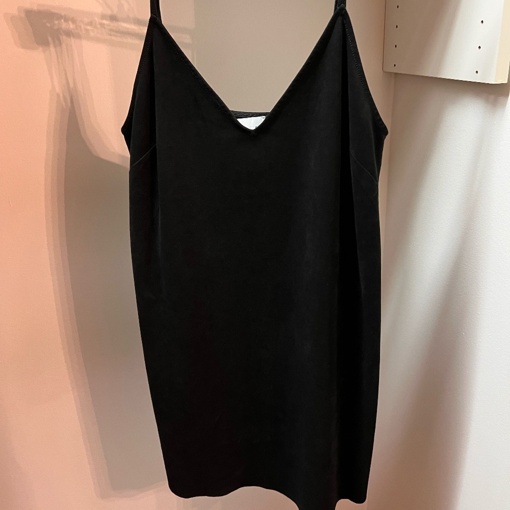 Aritzia Wilfred Vivienne Dress Faux Suede Deep V- Neck Mini Blac Dress in M